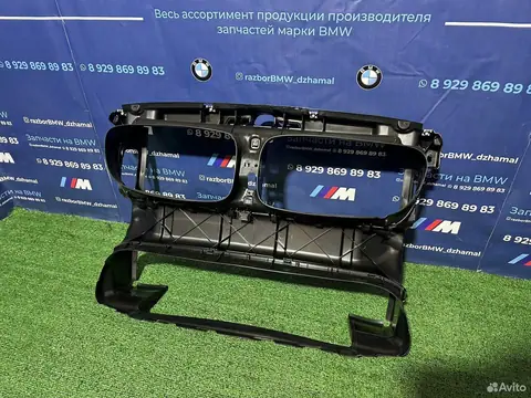 Передняя панель телевизора M5 F10