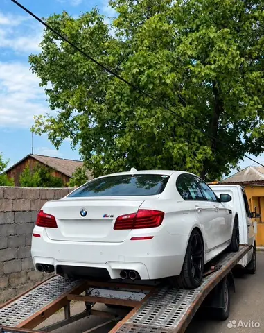 BMW M5 F10 в разборе