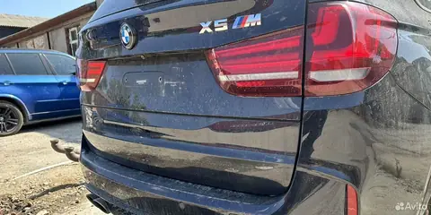 BMW X5 F15 F85 нижняя часть багажника