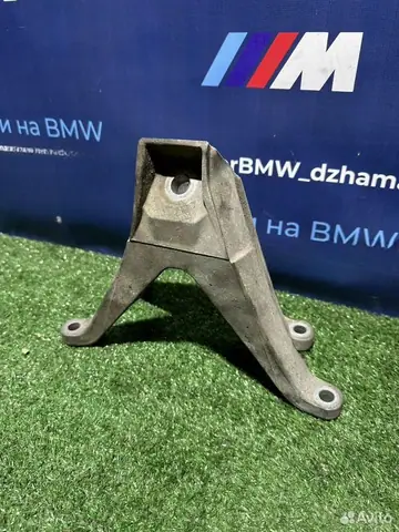 Лапка двигателя BMW m5f90 M8 F92 L, фото 2