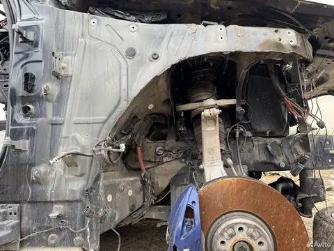 BMW X5 G05 F95 передняя правая четверть