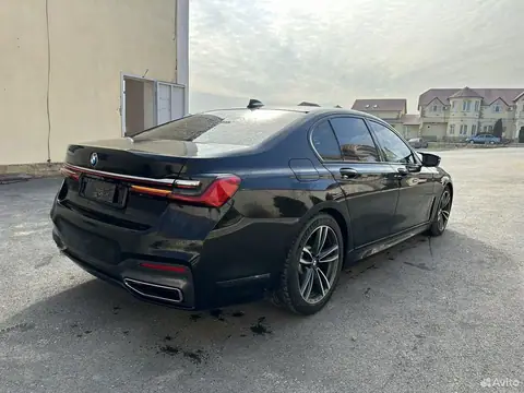 BMW 7 G11 G12 рестайлинг бампер задний
