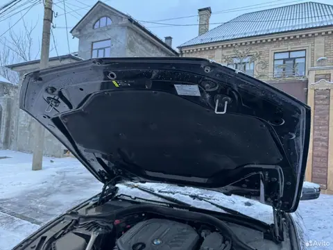 BMW 5 серия G30 капот