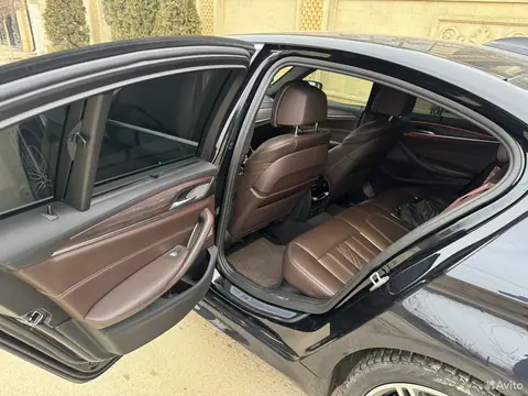 BMW 5 G30 салон, фото 2